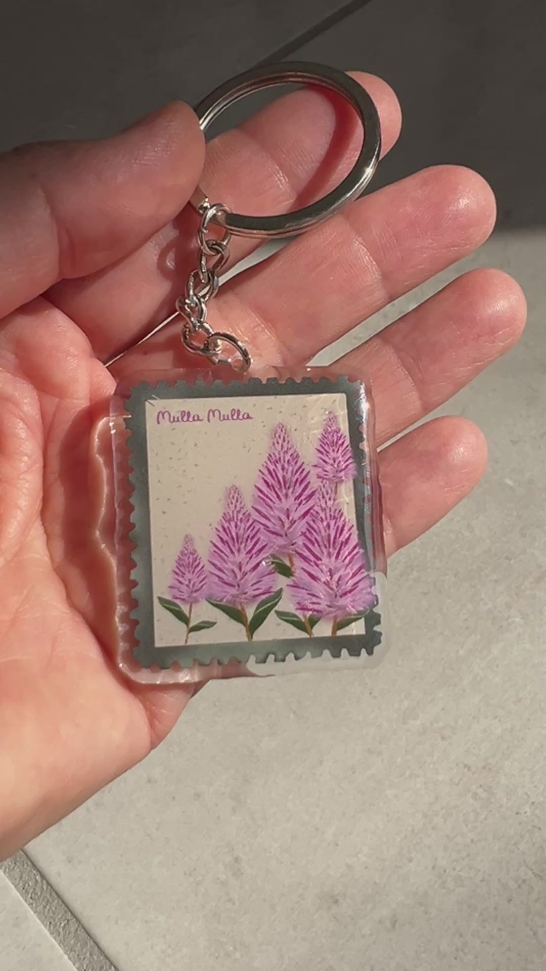 Mulla Mulla flower keyring